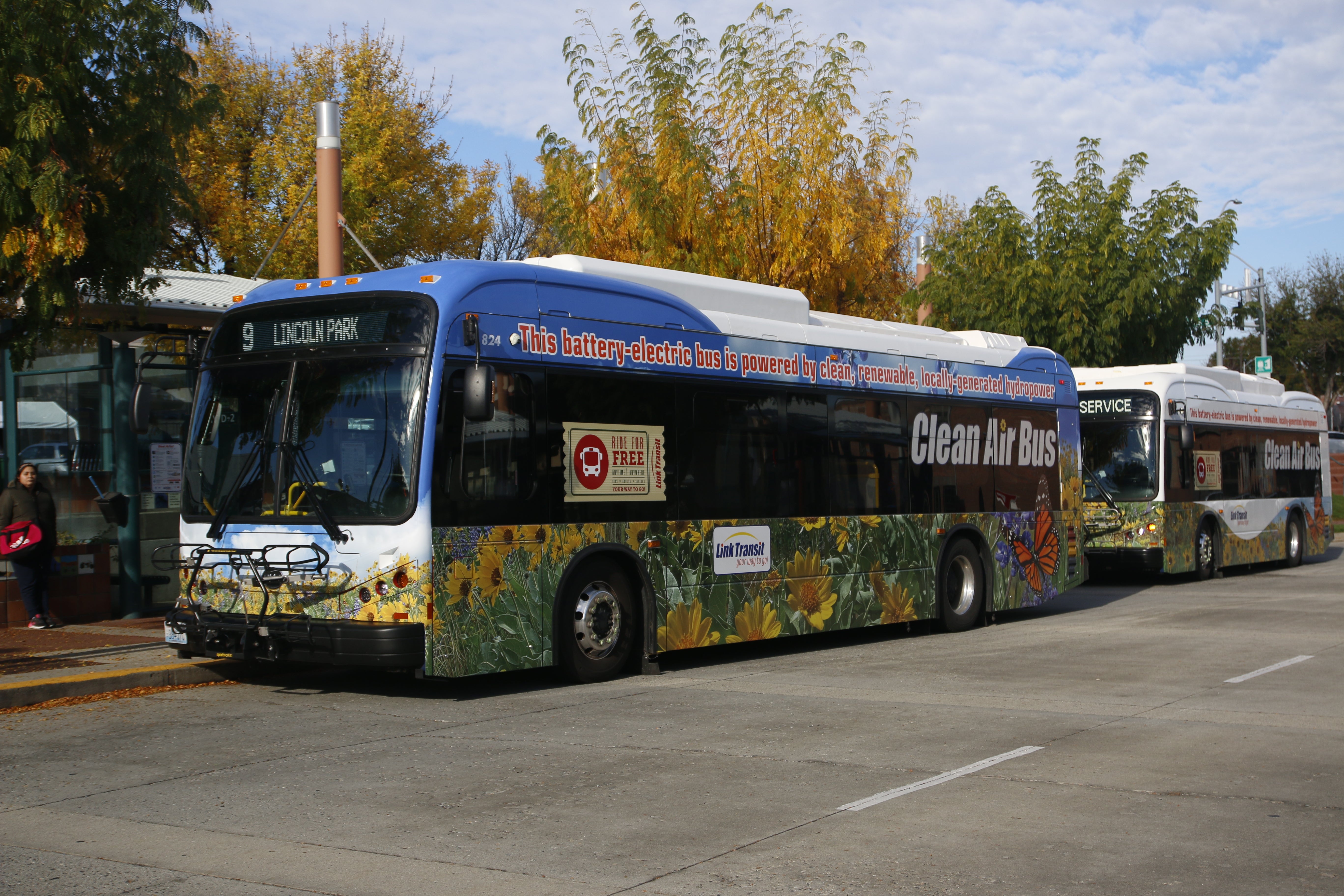 2023 Clean Air Bus at Columbia Station